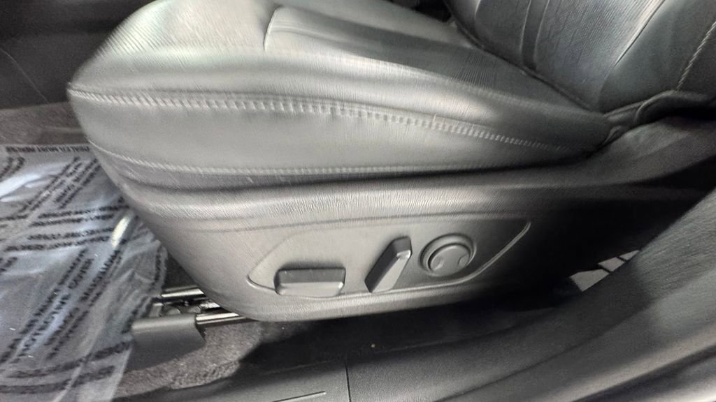 Used 2023 Kia Sorento SX image 11