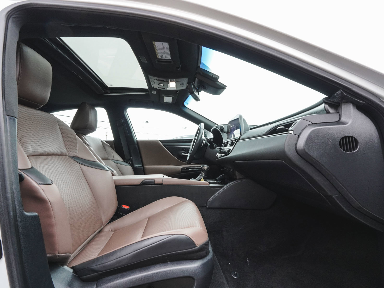 Used 2023 Lexus ES 250 w/ Premium Package image 35