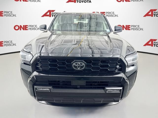 Certified 2025 Toyota 4Runner TRD Off-Road AWD/4WD image 3