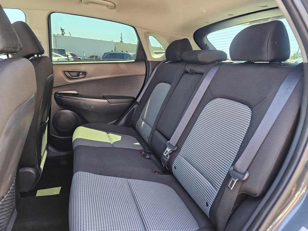 Used 2018 Hyundai Kona SE AWD/4WD image 16