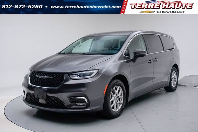 Used 2023 Chrysler Pacifica Touring-L