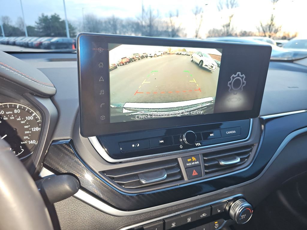 Used 2023 Nissan Altima 2.5 SR w/ SR Premium Package image 37