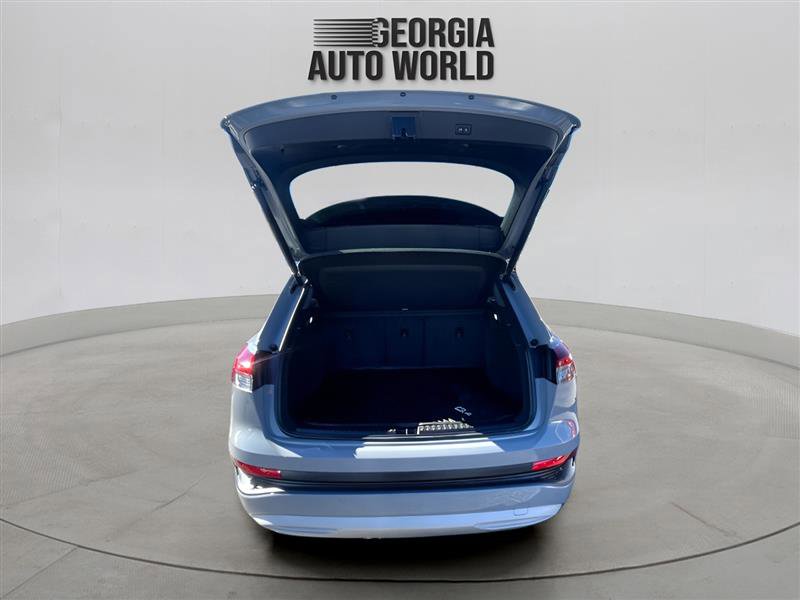 Used 2022 Audi Q4 e-tron Prestige image 8