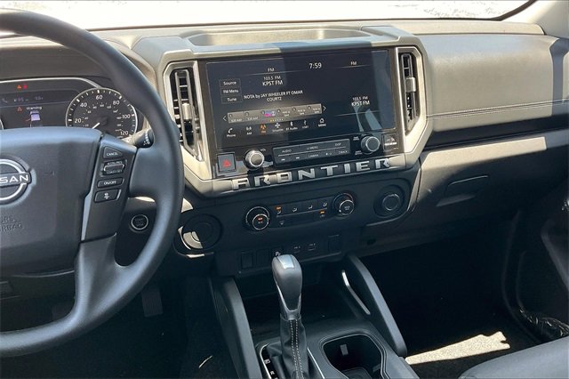 New 2025 Nissan Frontier SV image 4