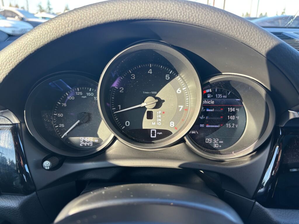 Used 2024 Porsche Macan Base image 23