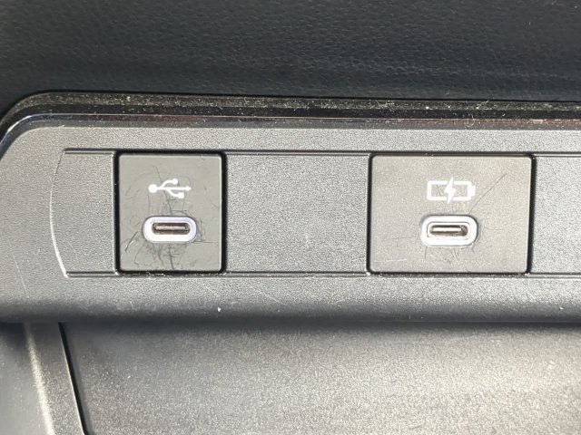 Used 2025 Toyota Prius LE FWD image 24