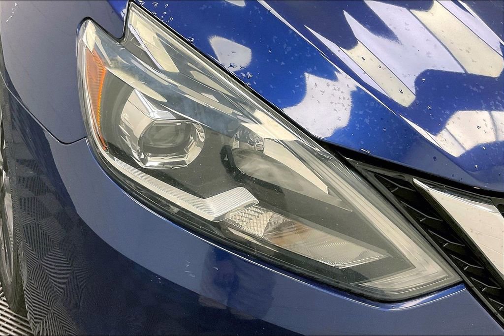 Used 2016 Nissan Sentra SR w/ SR Premium Package image 22