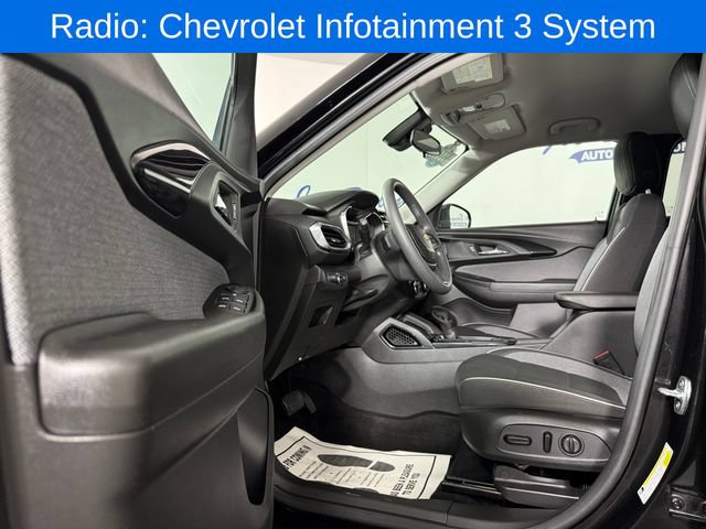 Used 2023 Chevrolet TrailBlazer LT AWD/4WD image 12