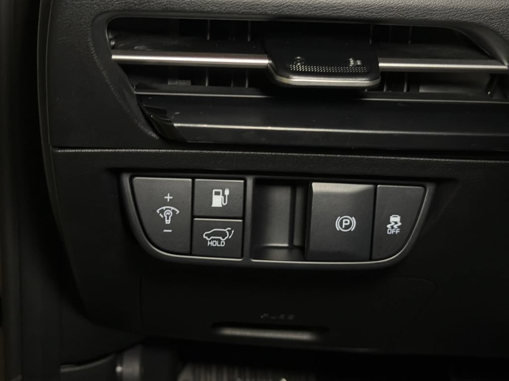 Certified 2024 Kia EV6 Wind w/ Wind Technology Package AWD/4WD image 23