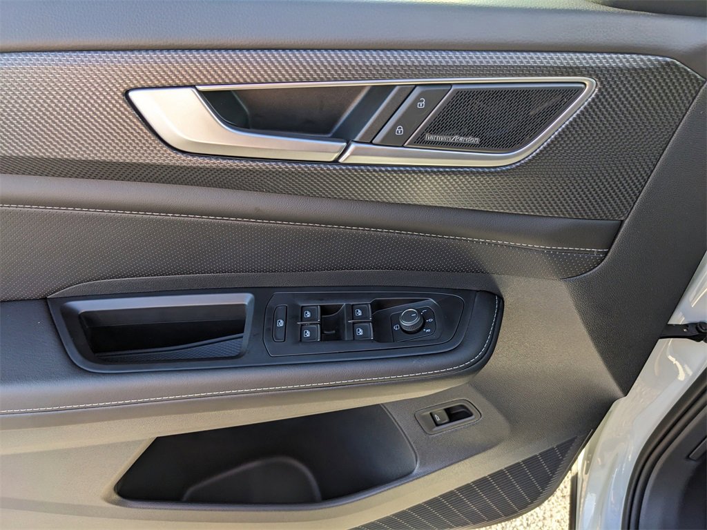 New 2026 Volkswagen Atlas Cross Sport SEL Premium R-Line image 19