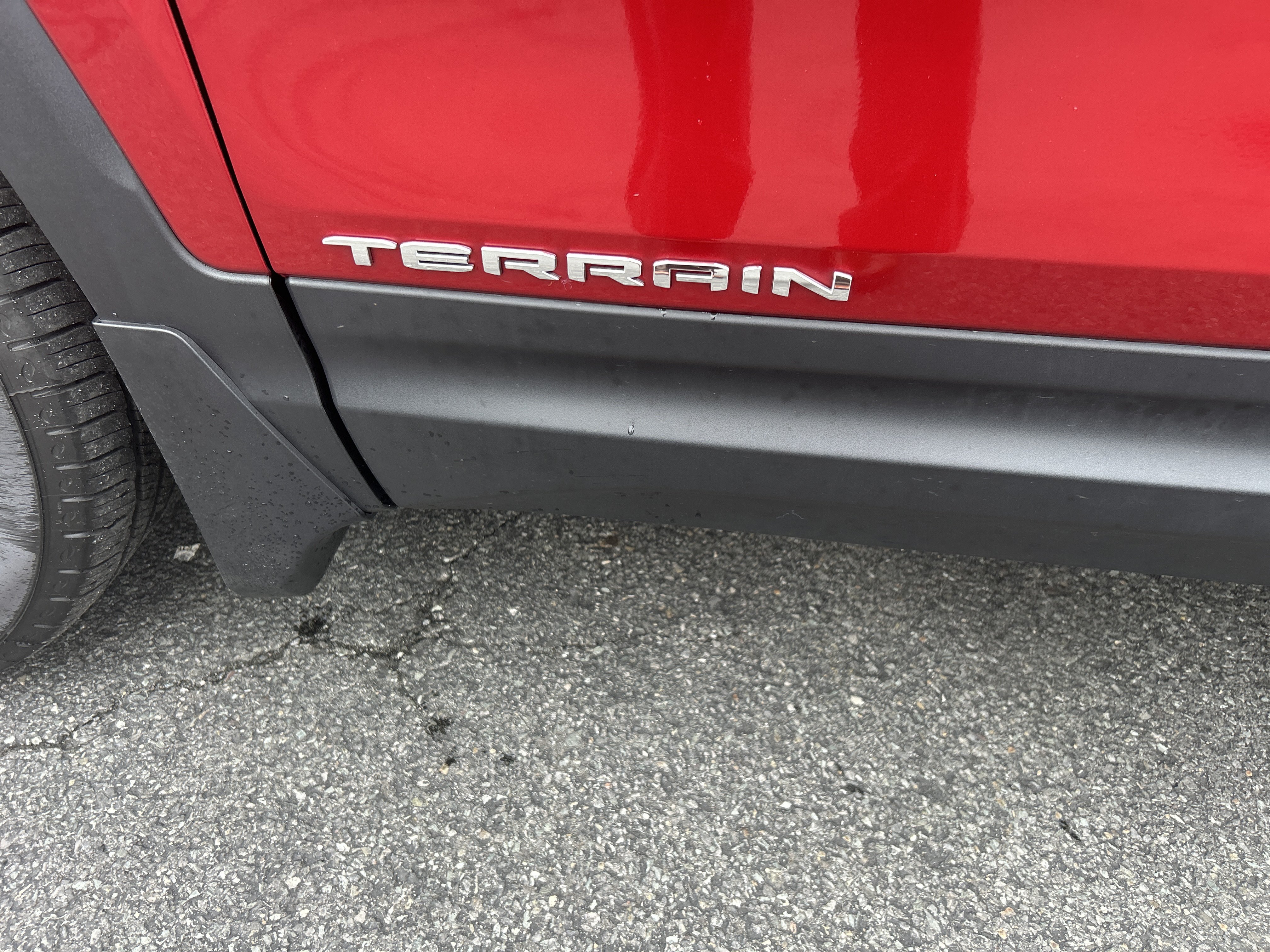 Certified 2024 GMC Terrain SLT AWD/4WD image 3