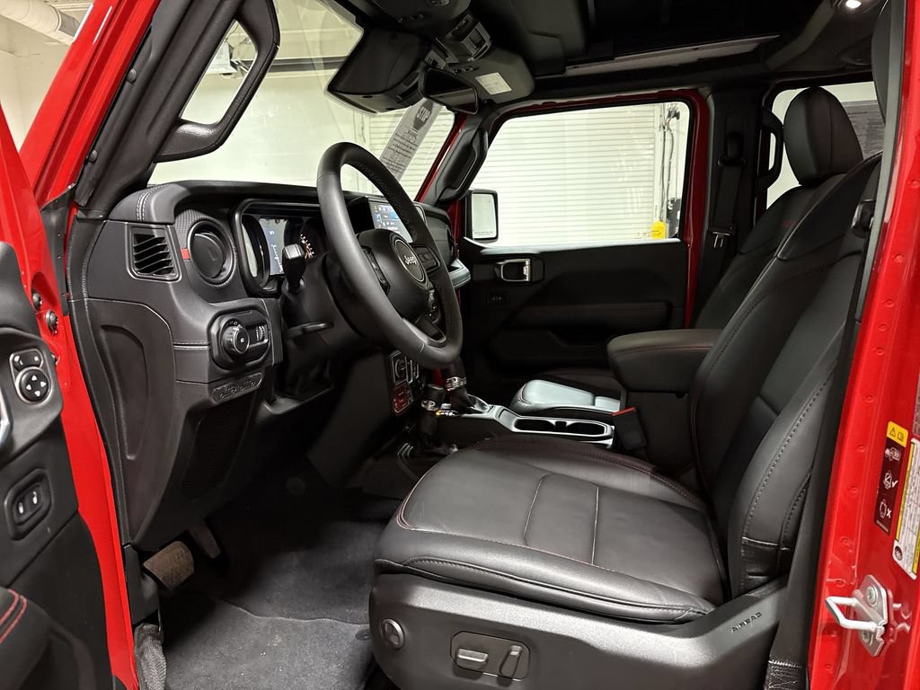 Used 2026 Jeep Wrangler Unlimited Rubicon w/ Safety Group AWD/4WD image 20