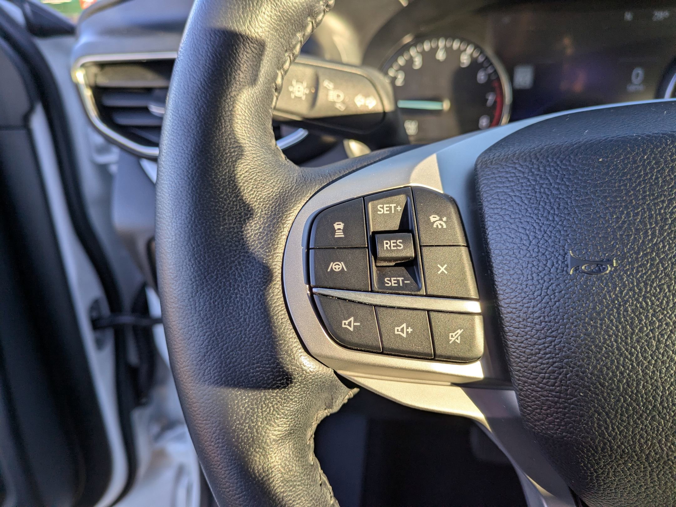 Certified 2023 Ford Explorer XLT w/ Equipment Group 202A image 18