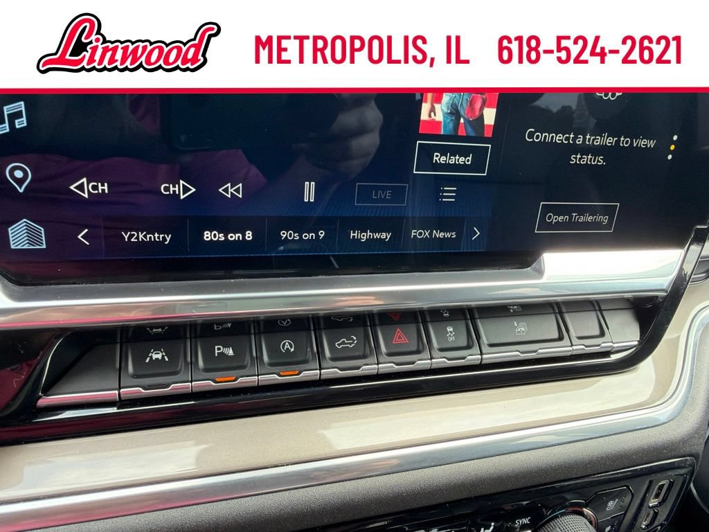 Used 2022 Chevrolet Silverado 1500 High Country w/ High Country Premium Package AWD/4WD image 34