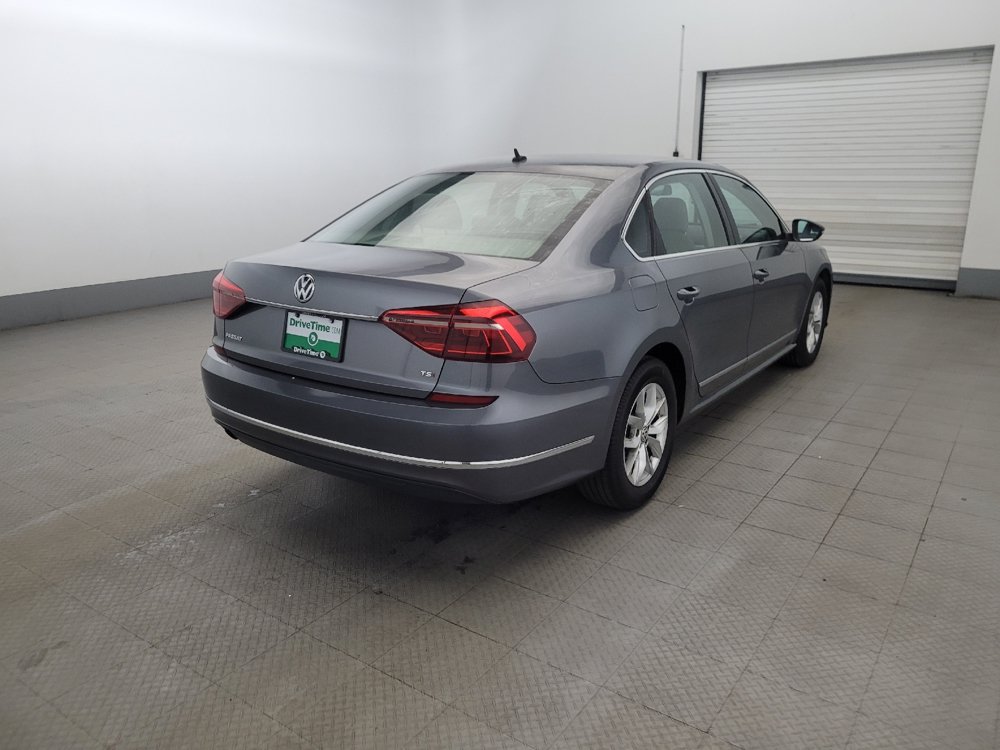 Used 2017 Volkswagen Passat 1.8T S FWD image 9