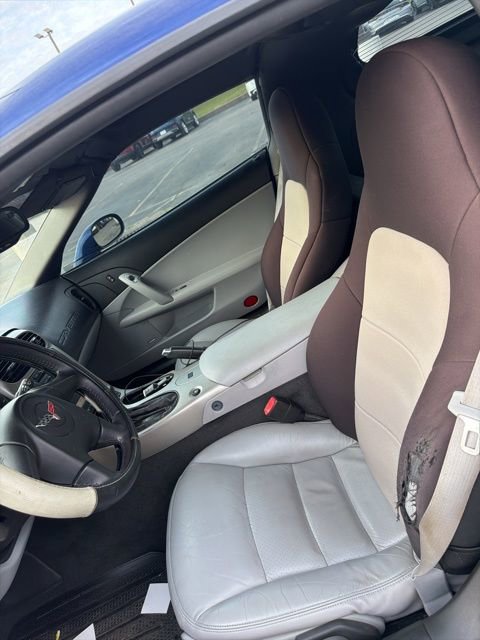 Used 2005 Chevrolet Corvette Coupe w/ Preferred Equipment Group RWD image 12