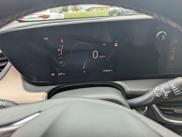 Used 2024 Buick Encore GX Avenir w/ Avenir Technology Package image 19