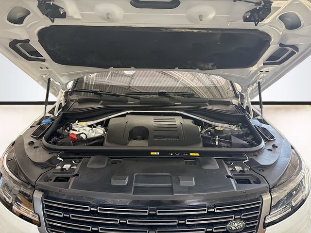 Used 2023 Land Rover Range Rover Sport SE image 32