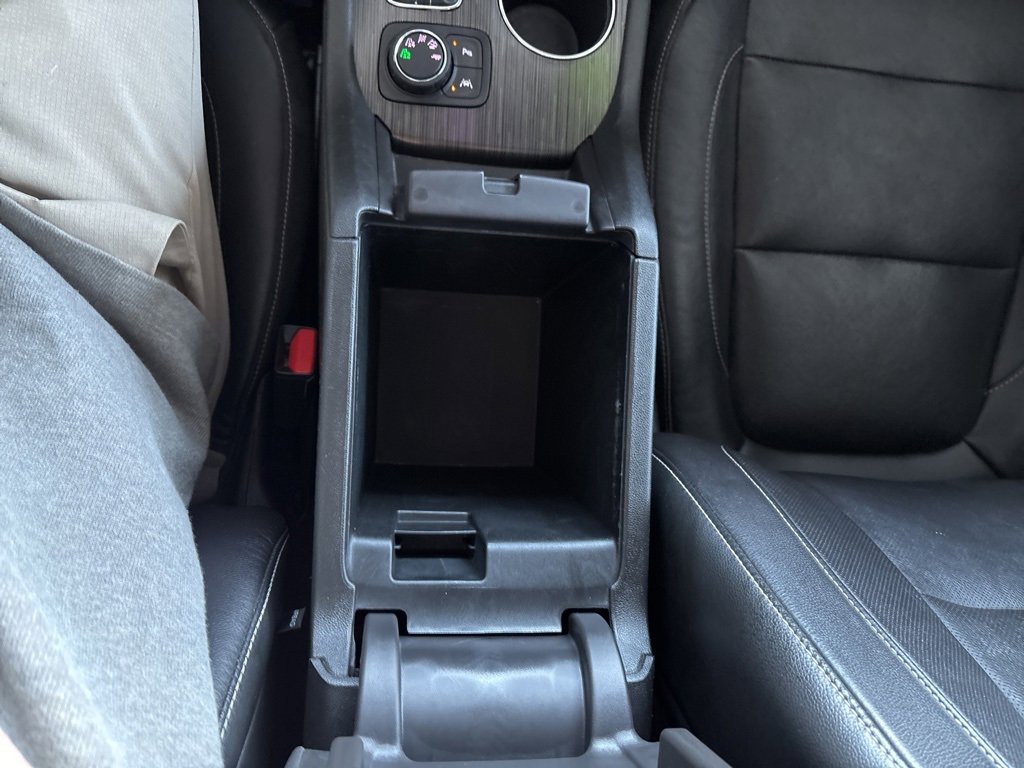 Used 2018 GMC Acadia SLT image 21