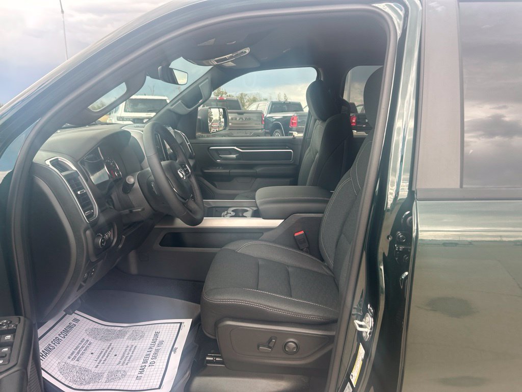 New 2026 RAM 1500 Big Horn AWD/4WD image 10
