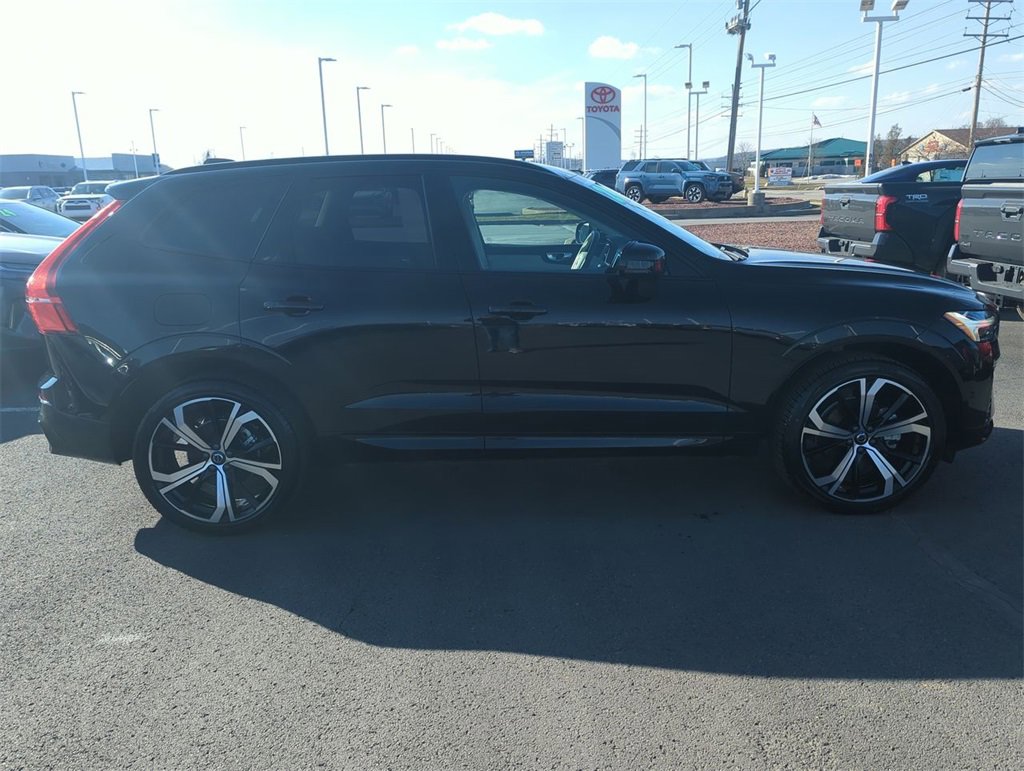 Used 2024 Volvo XC60 B5 Ultimate image 9