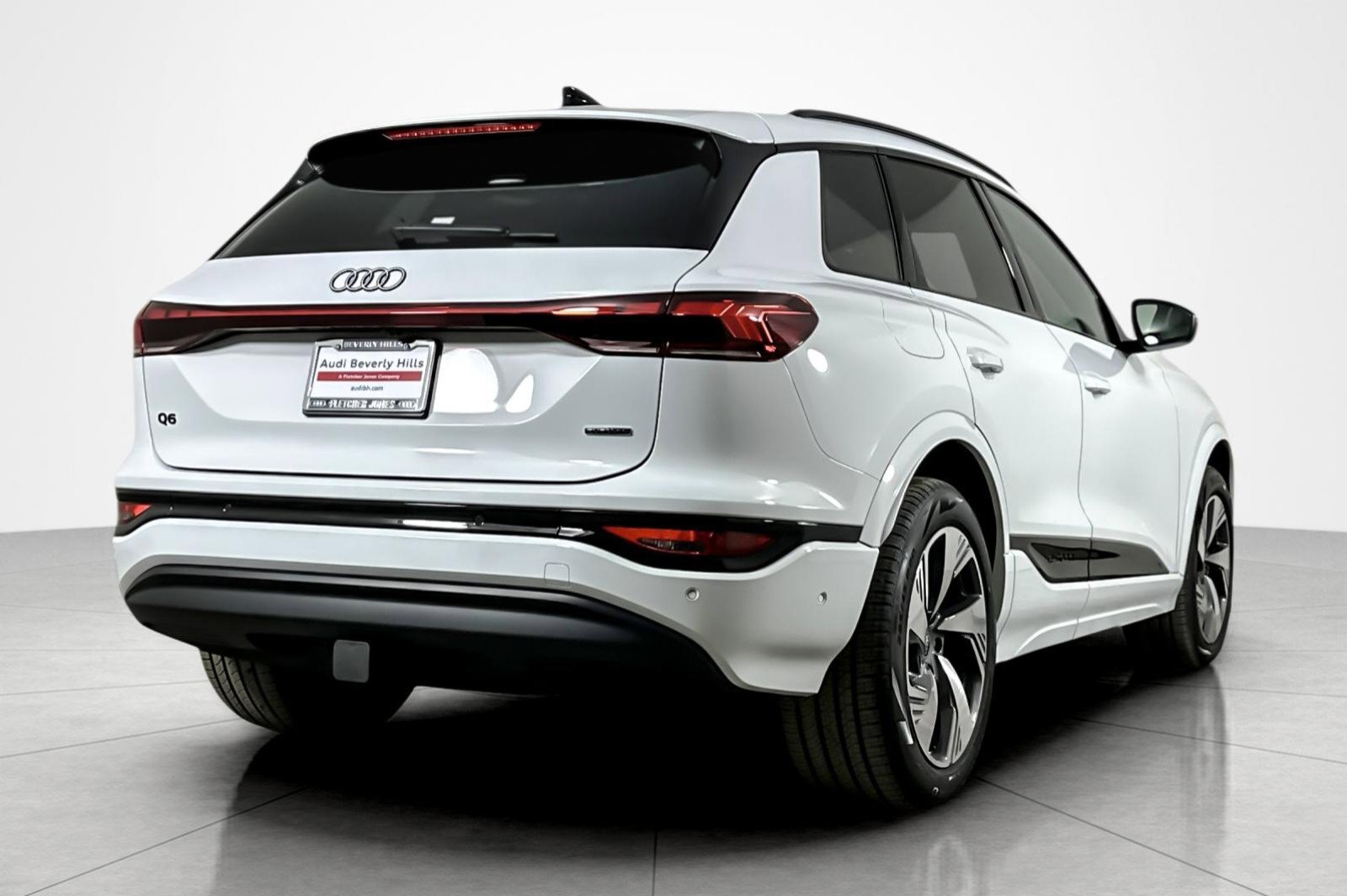 New 2025 Audi Q6 e-tron Premium image 6