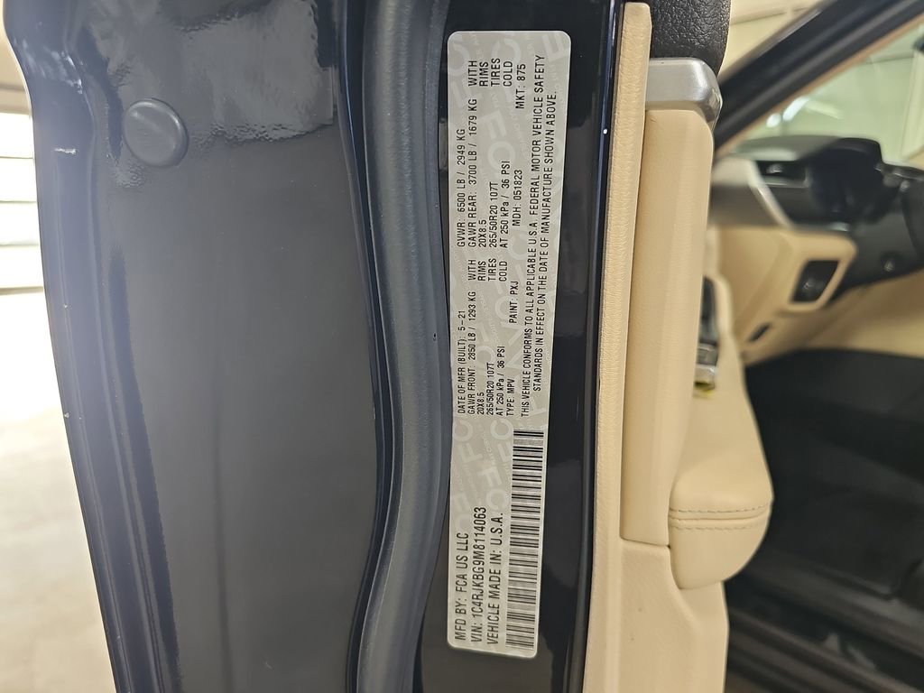 Used 2021 Jeep Grand Cherokee L Limited w/ Luxury Tech Group II image 43