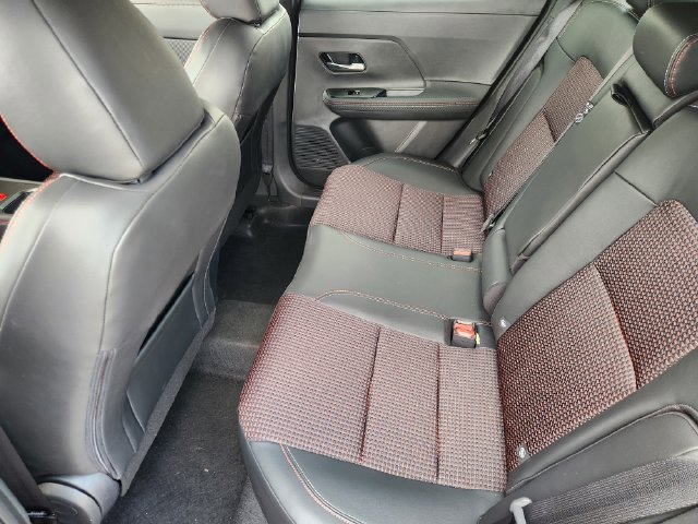New 2025 Nissan Kicks SR w/ Illumination Package FWD image 24