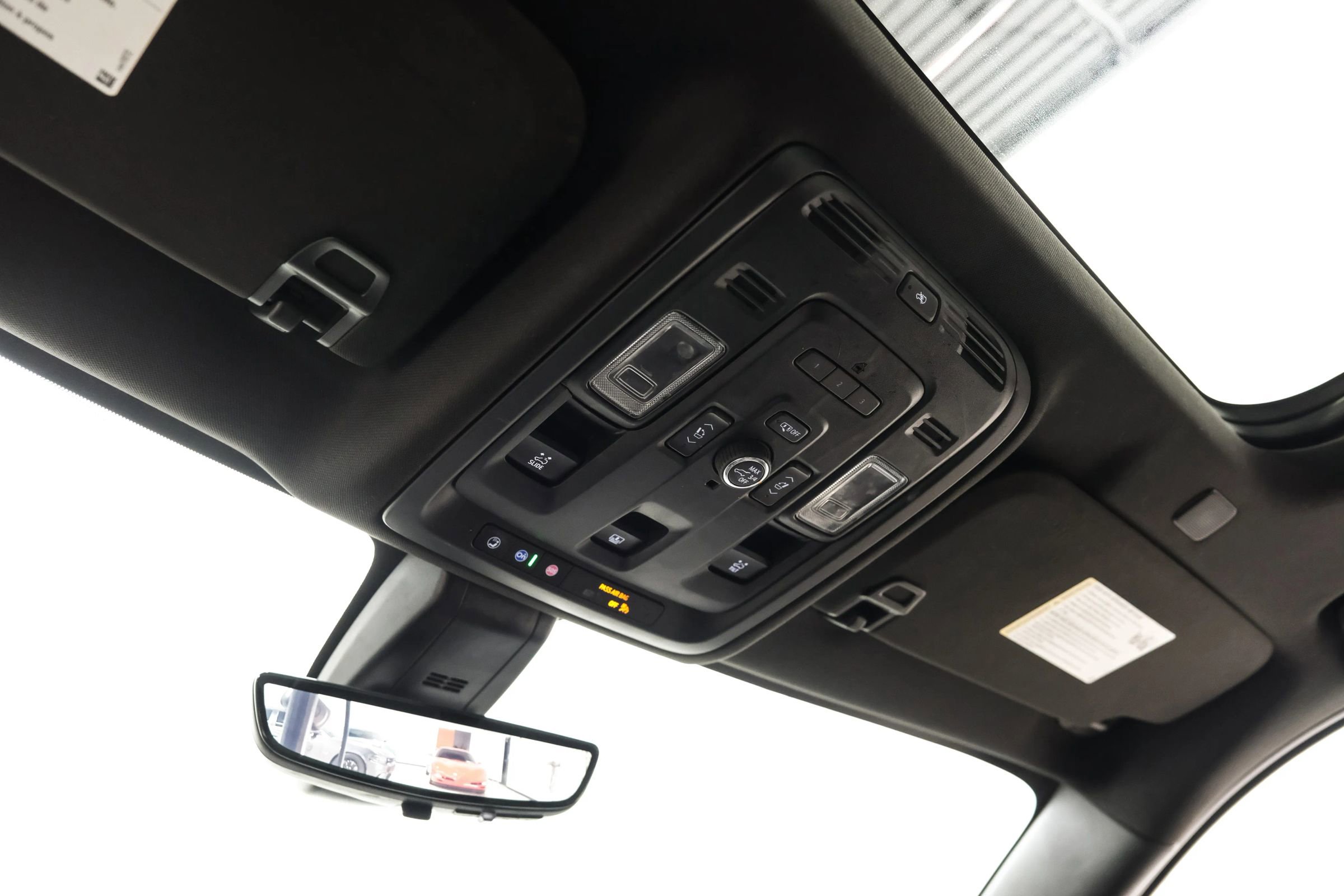 Used 2021 GMC Yukon Denali w/ Denali Premium Package image 33
