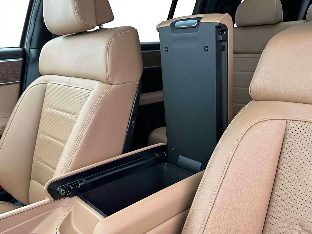 New 2025 Hyundai Santa Fe Limited AWD/4WD image 18