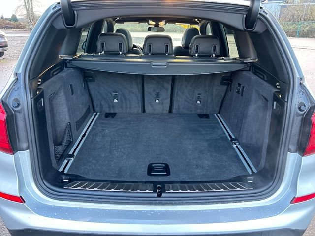 Used 2019 BMW X3 xDrive30i w/ Driving Assistance Package image 25