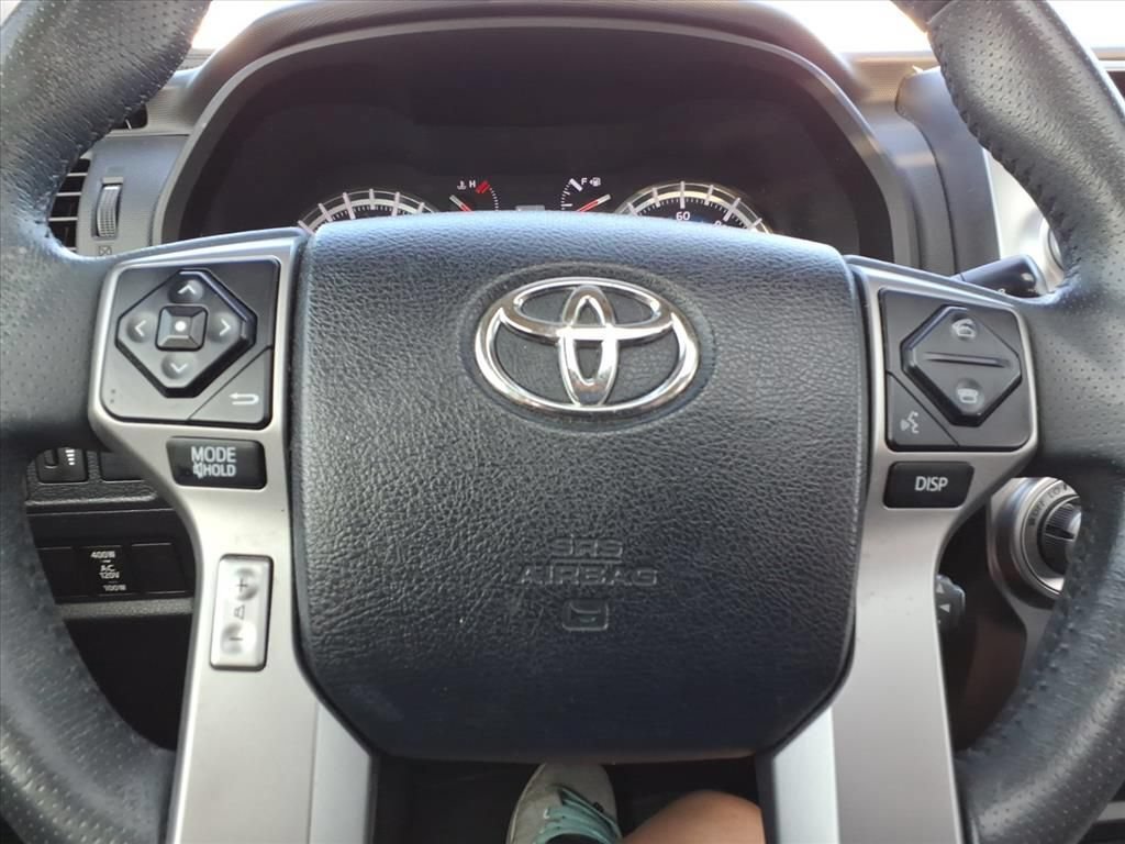 Used 2018 Toyota 4Runner SR5 Premium AWD/4WD image 19