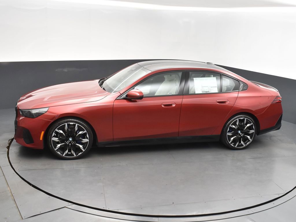 Certified 2025 BMW 530i w/ M Sport Package RWD image 30