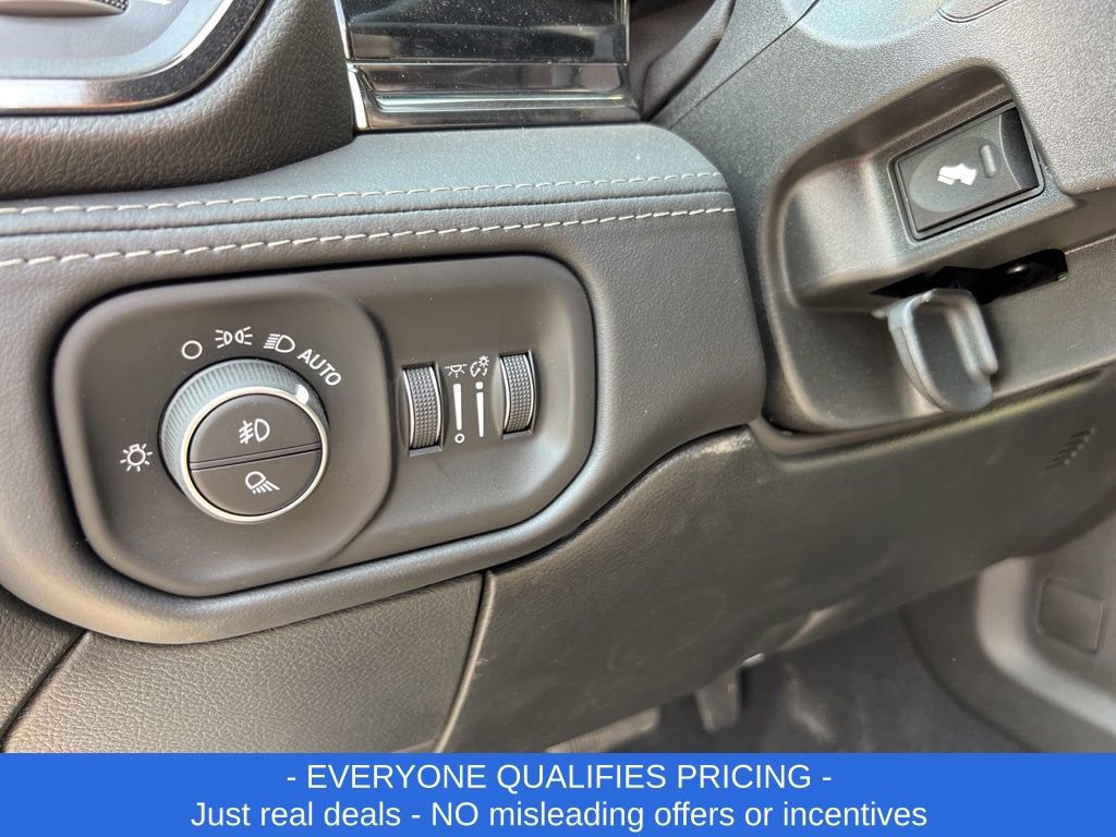 New 2026 RAM 3500 Limited image 12