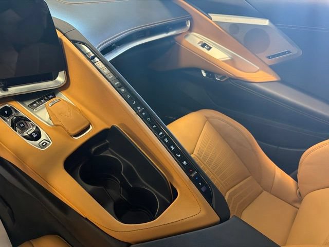 Used 2021 Chevrolet Corvette Stingray Preferred Cpe w/ Z51 Performance Package RWD image 23