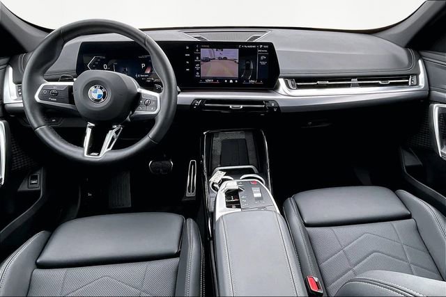 Used 2025 BMW X1 xDrive28i w/ M Sport Package AWD/4WD image 15