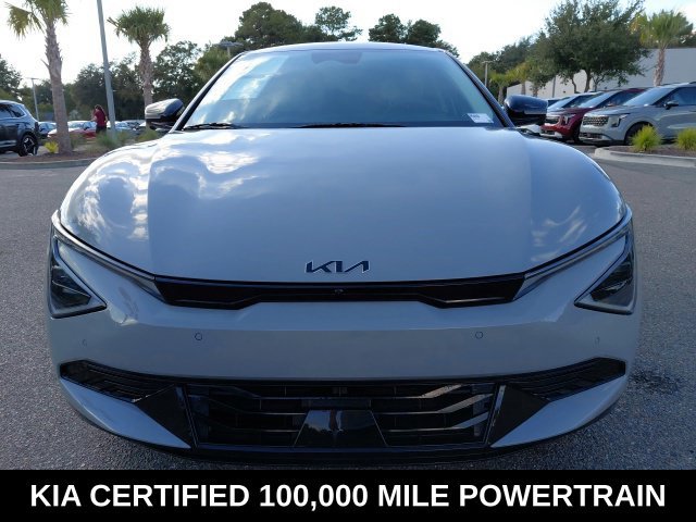 Certified 2025 Kia EV6 Wind RWD image 2