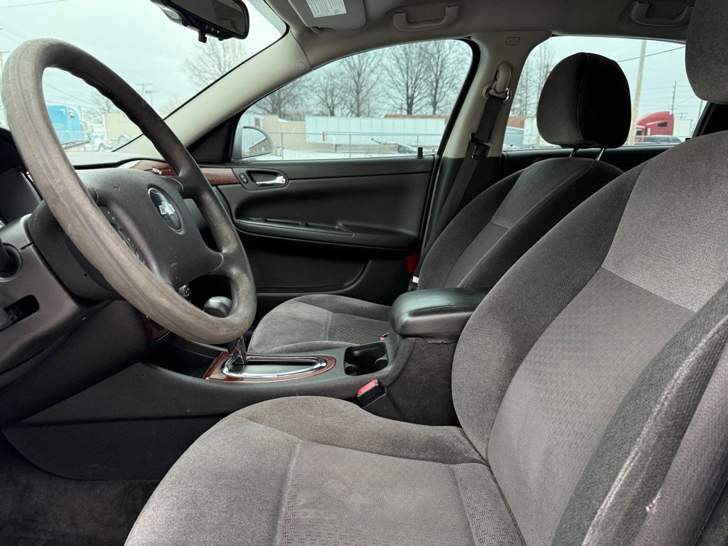 Used 2010 Chevrolet Impala LS image 9