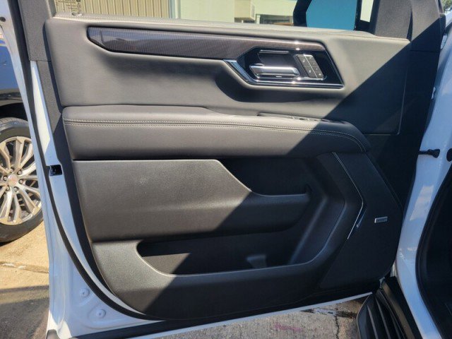 Used 2026 GMC Yukon Elevation RWD image 14