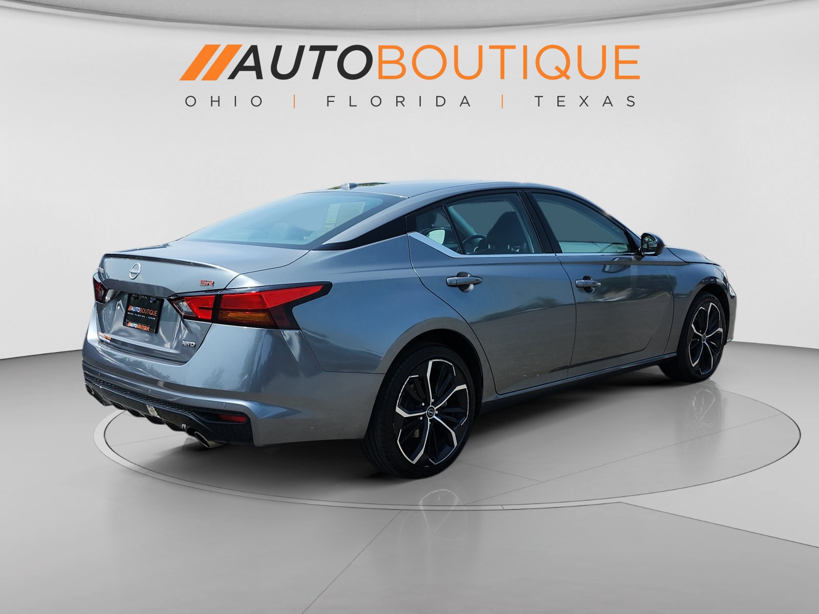 Used 2023 Nissan Altima 2.5 SR AWD/4WD image 5