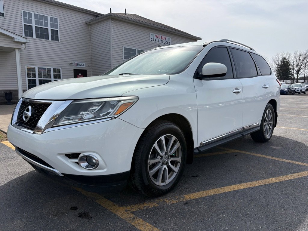 Used 2013 Nissan Pathfinder SL w/ Trailer Tow Pkg AWD/4WD image 2