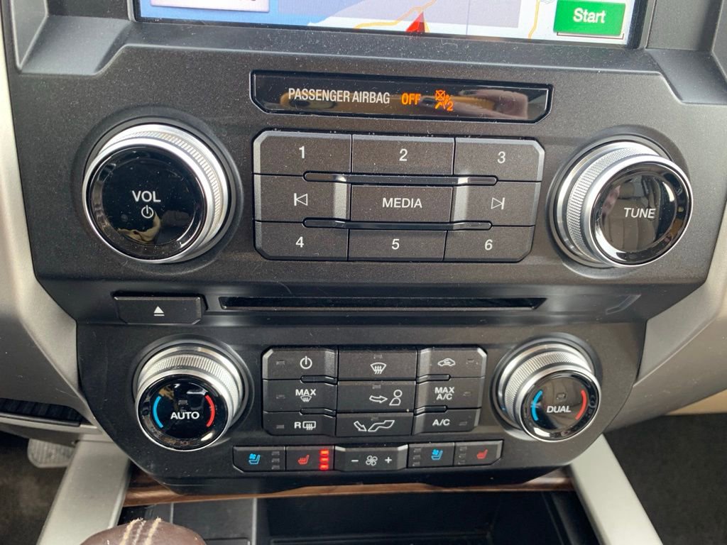 Used 2018 Ford F150 Lariat w/ Equipment Group 502A Luxury image 21