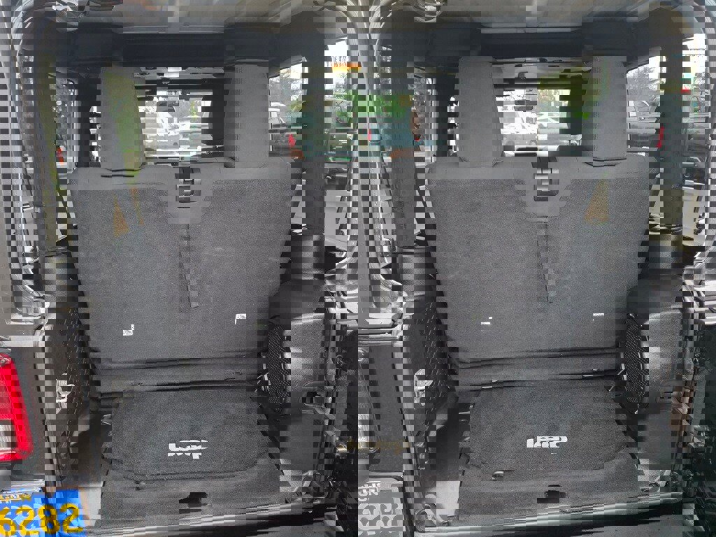 Used 2012 Jeep Wrangler Rubicon w/ Dual Top Group image 18