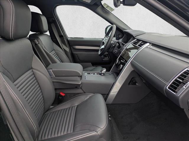 New 2026 Land Rover Discovery Limited Edition AWD/4WD image 17