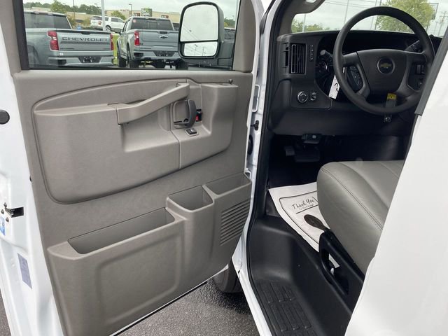 New 2025 Chevrolet Express 2500 w/ Driver Convenience Package RWD image 25