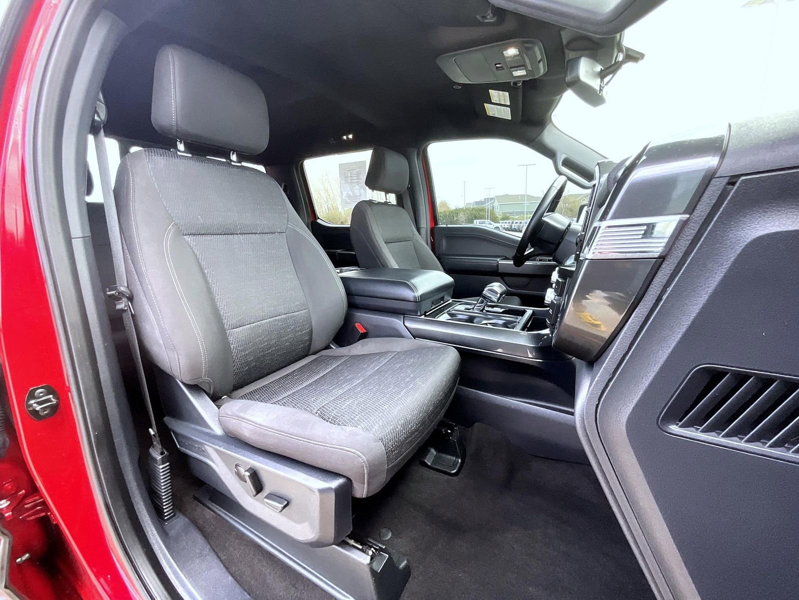 Used 2022 Ford F150 XLT w/ Equipment Group 302A High AWD/4WD image 16