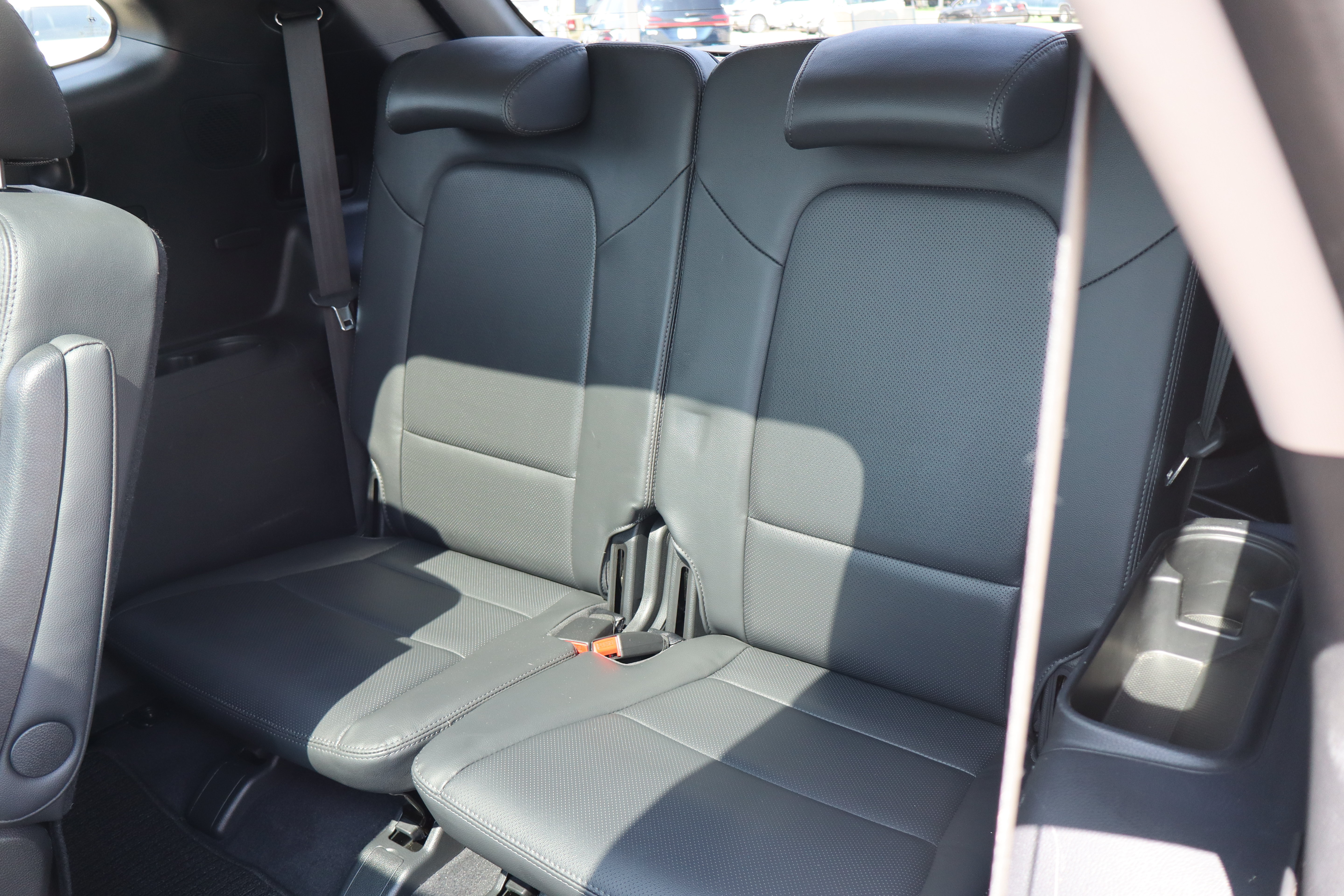 Used 2018 Hyundai Santa Fe Limited FWD image 11