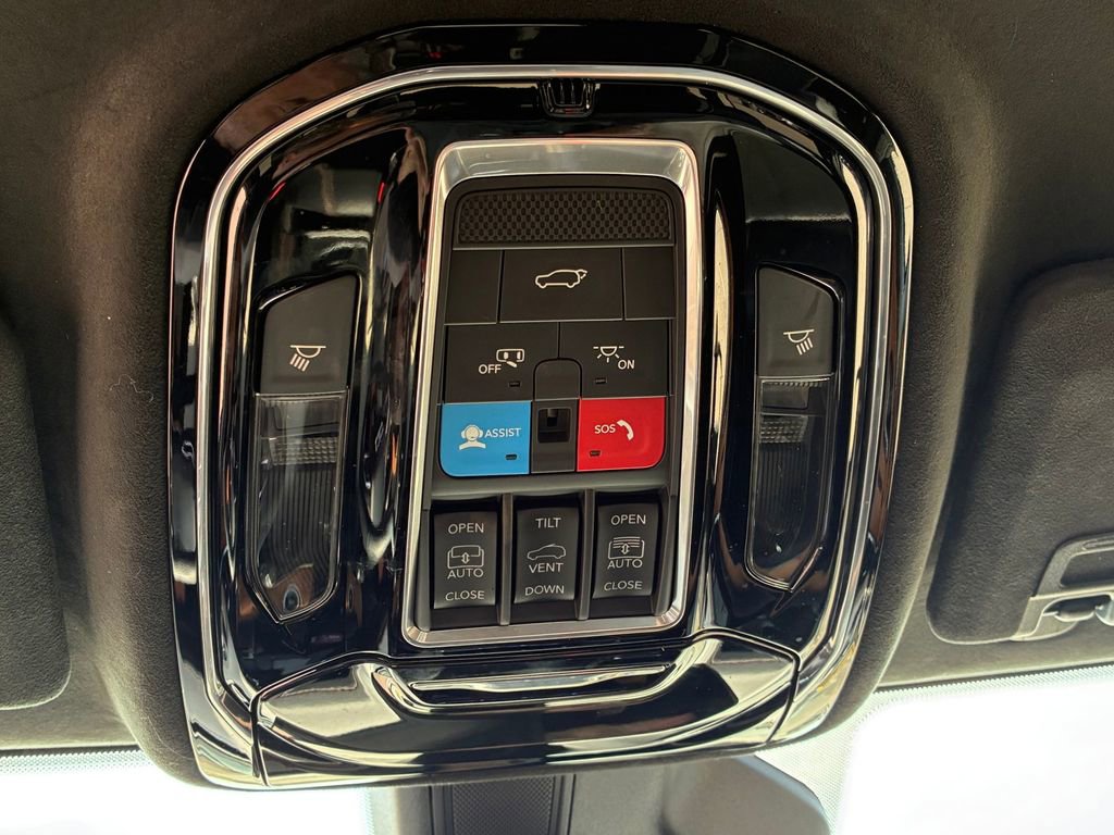 Used 2024 Jeep Grand Cherokee L Summit image 30