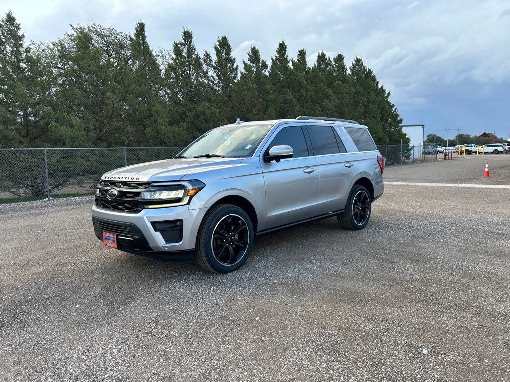 Used 2023 Ford Expedition Limited
