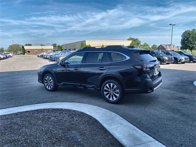 New 2025 Subaru Outback Touring w/ Popular Package #2 image 3